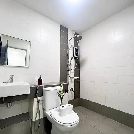 16Pax House Landed Setia Alam Mall Sccc Wi-Fi Tv Shah Alam Exterior photo