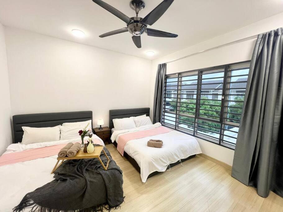 16pax House Landed Setia Alam Mall Sccc Wi-fi Tv Shah Alam